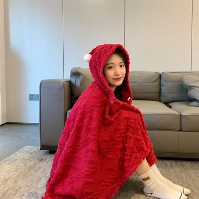 Jacquard Plush Shoulder Blanket