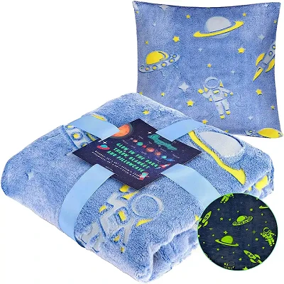Blaincéad caith luminous le pillow