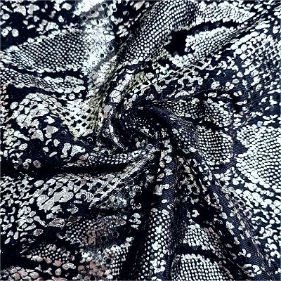 95% poileistear 5% fabraic gilding spandex